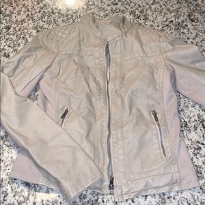 Tan cream leather jacket with quilted shoulders